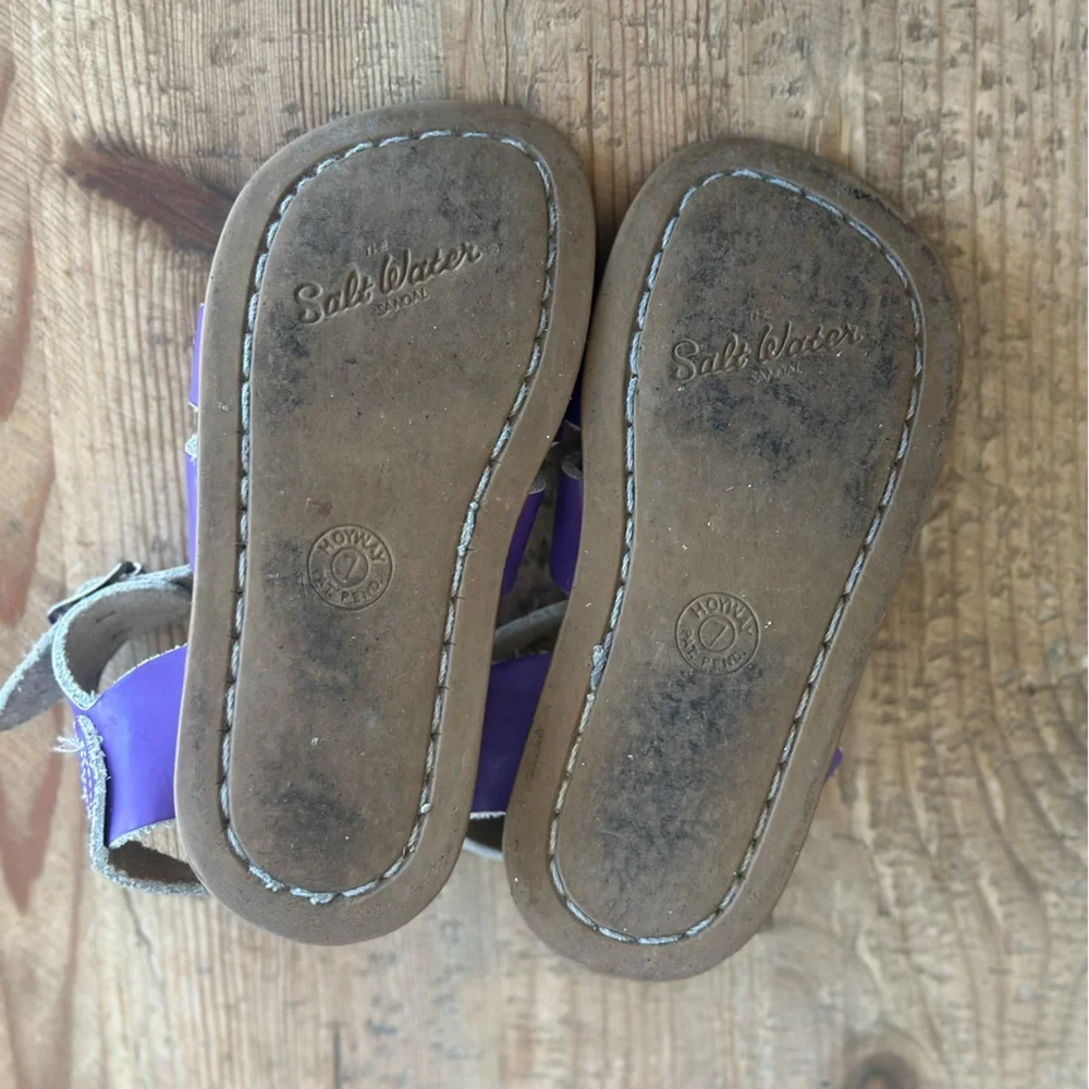 Salt Water Sandals by Hoy in Purple Patent Size 7 Girls - Picture 5 of 5